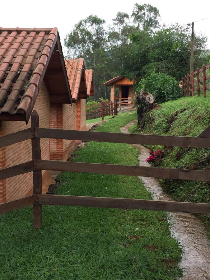 Chales Pedacim Du Ceu Bueno Brandao Exterior photo